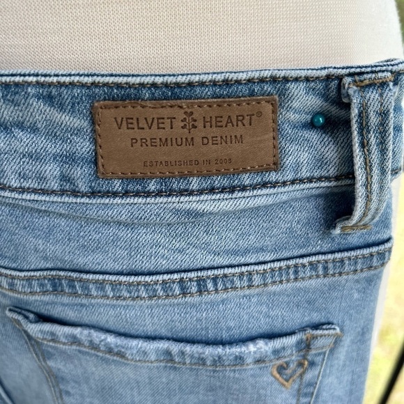 Velvet Heart Women’s Denim Jeans Sz 28 Roelle Girlfriend Slim Floral Embroidery - Picture 7 of 10